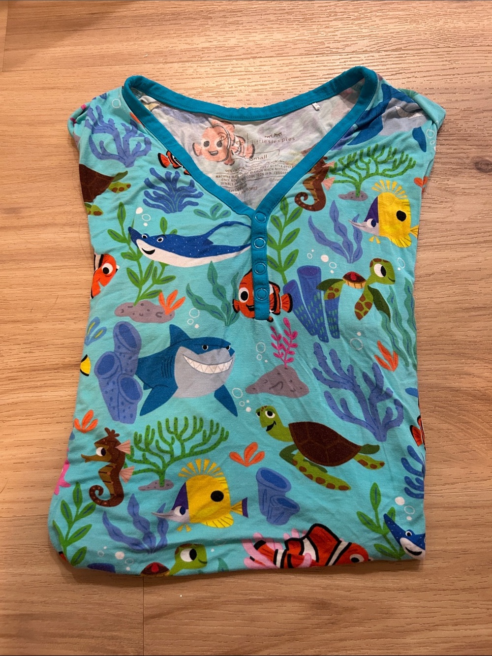 Little Sleepies Women’s Turquoise Finding Nemo PJ Top